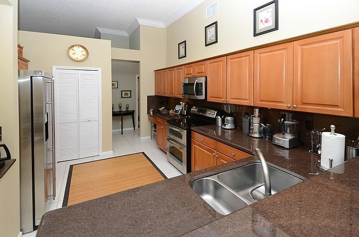 Oakbrook Weston Hills - Residential Lease