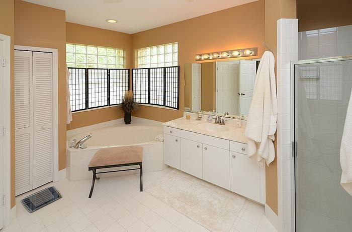 Oakbrook Weston Hills - Residential Lease