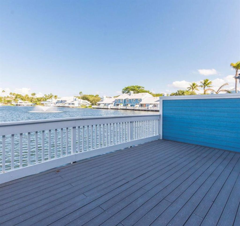 Photo of 812 Ocean Dunes Circle, Jupiter, FL 33477 (MLS # R10723966)