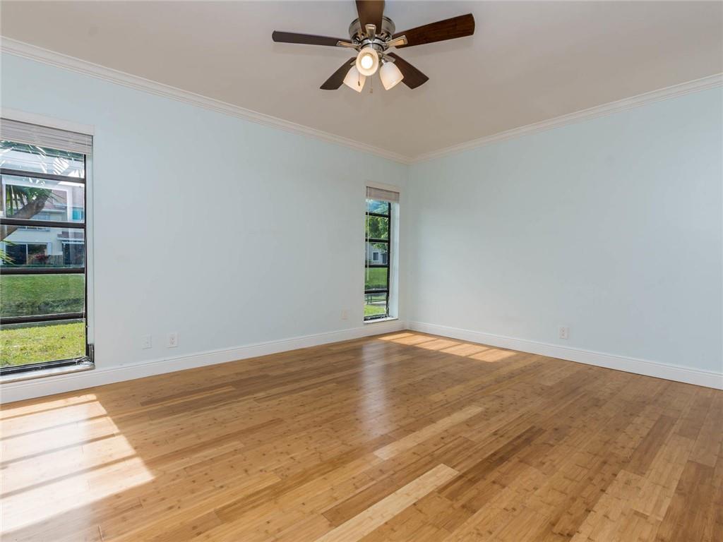 The Meadows Of Crystal La - Residential