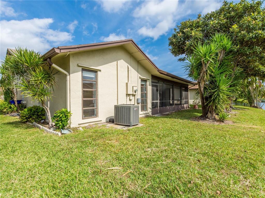 The Meadows Of Crystal La - Residential