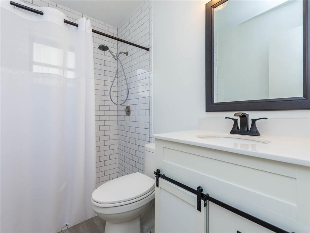 The Meadows Of Crystal La - Residential