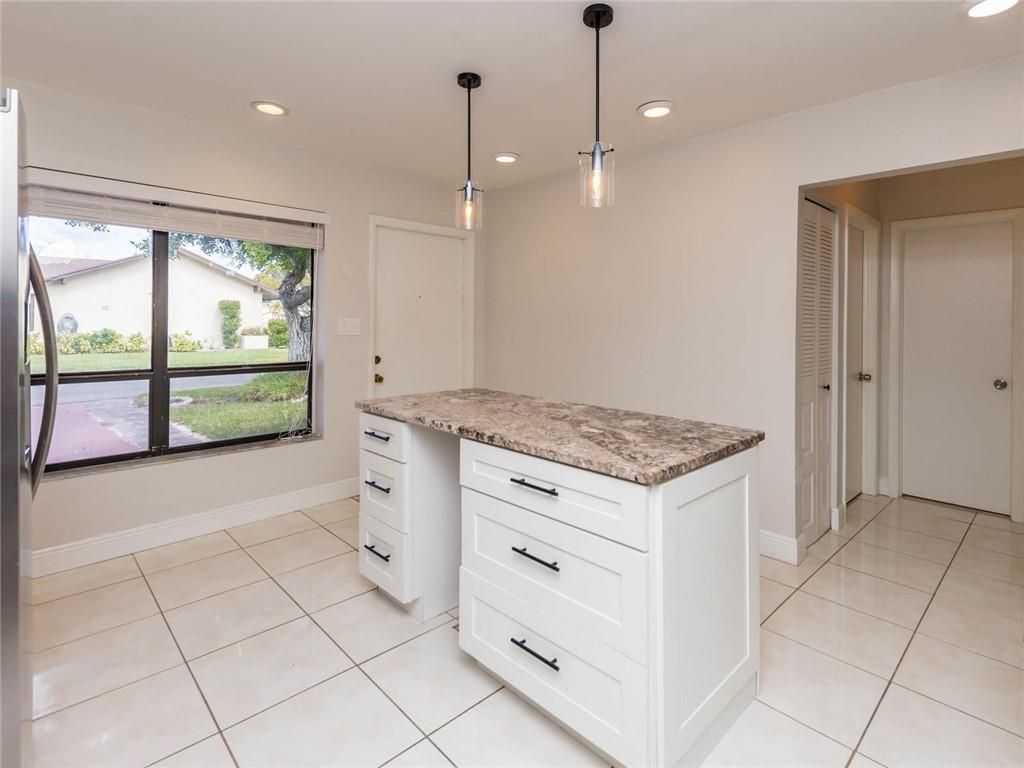 The Meadows Of Crystal La - Residential