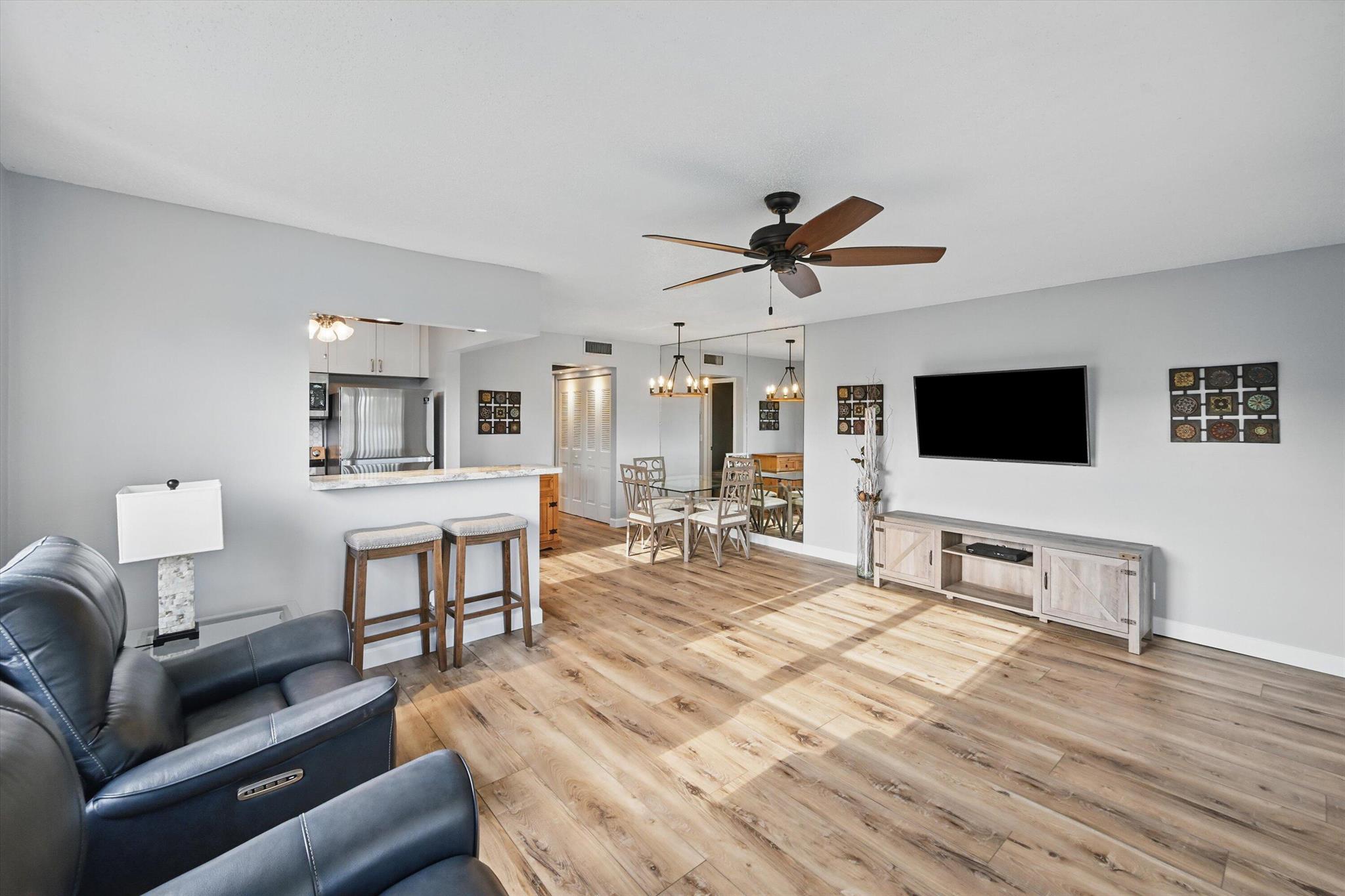 180 Camden H