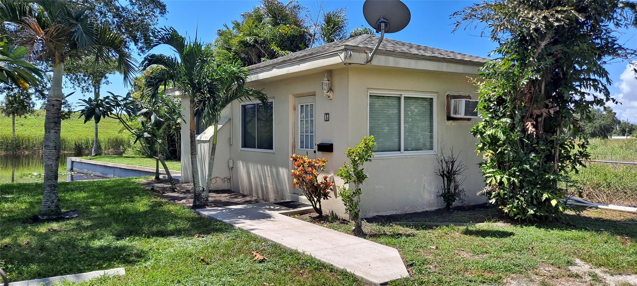 Waterfront cottage, 1 bed, 1 bath, with private waterfront patio. Rent includes electric, city water, sewer, direct tv satellite, lawn, and garbage. Window unit for AC.