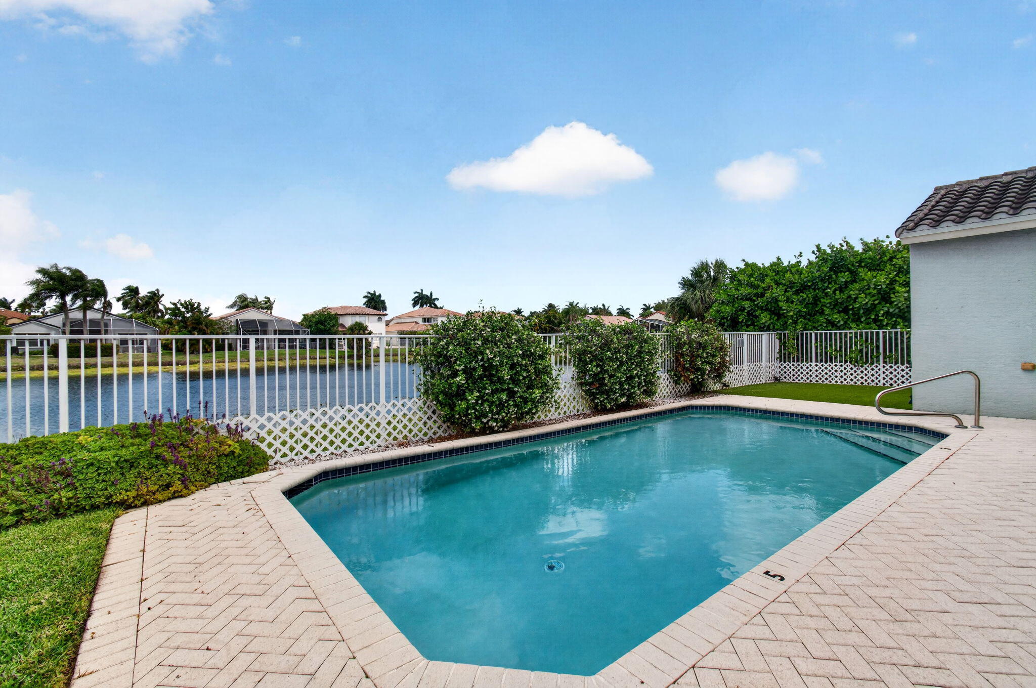 SHORES AT BOCA RATON PH 2 - Residential