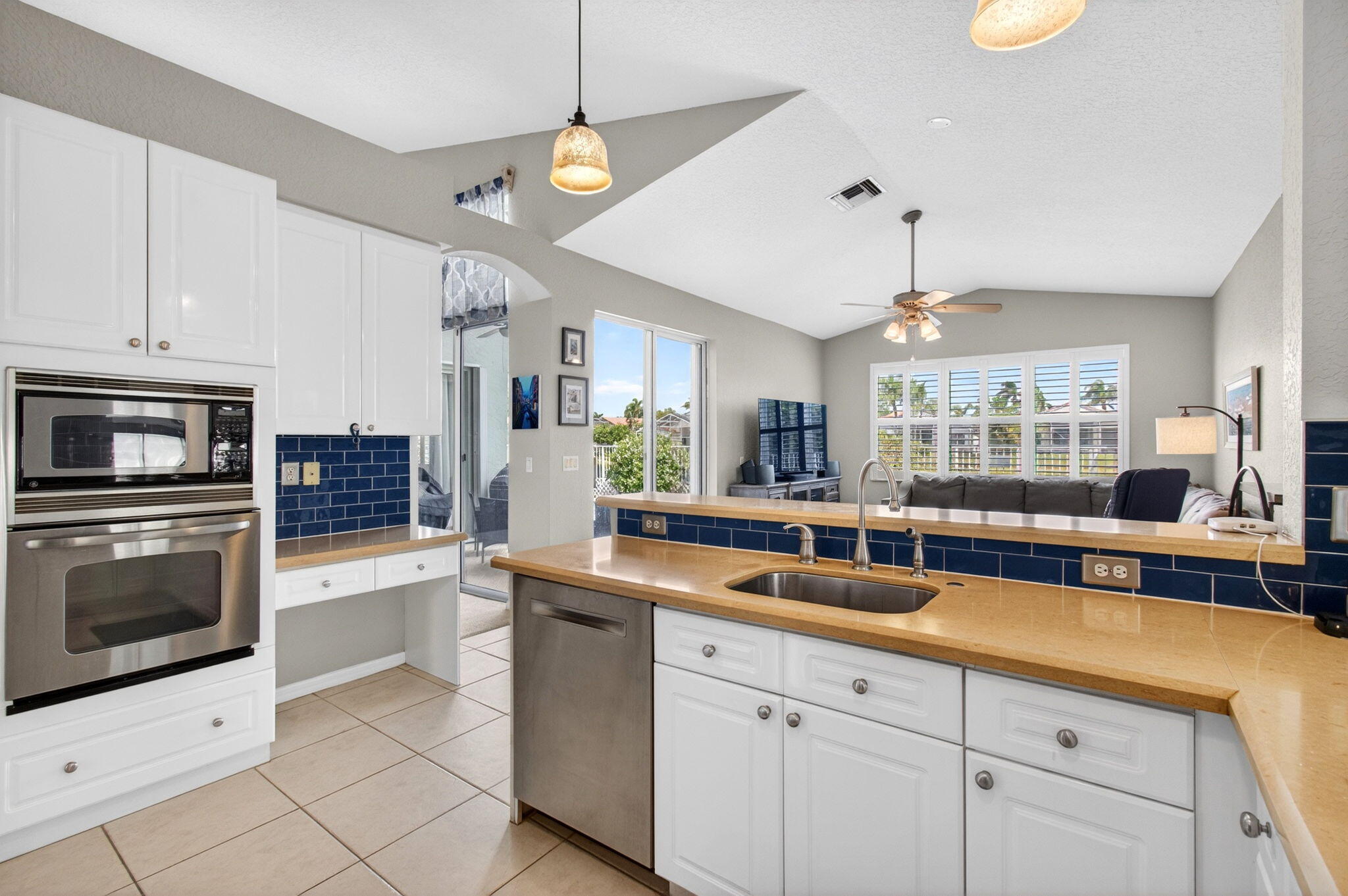 SHORES AT BOCA RATON PH 2 - Residential