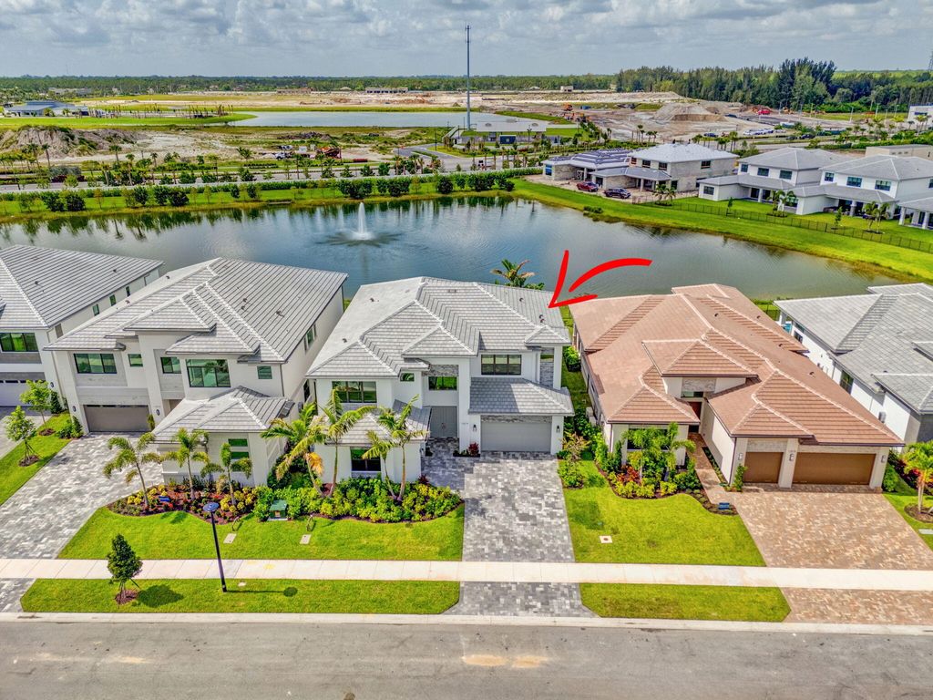 Photo of 12874 Crane Crossing, Palm Beach Gardens, FL 33412 (MLS # R11097486)