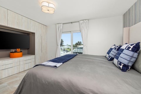 Tiny photo for 966 Jeffery Street, Boca Raton, FL 33487 (MLS # B26070789)
