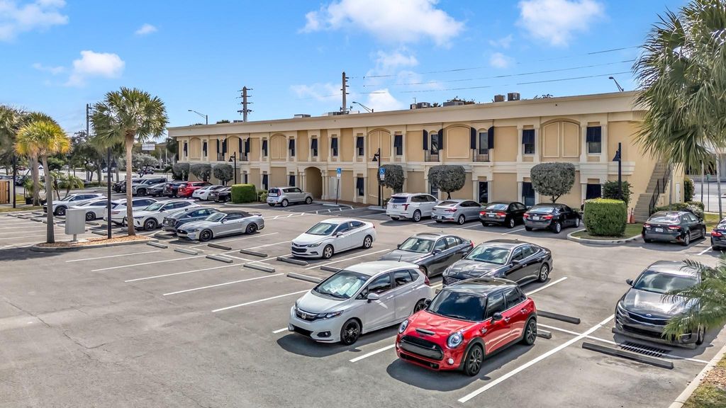 Photo of 665 SE 10th Street #201, Deerfield Beach, FL 33441 (MLS # F10552333)