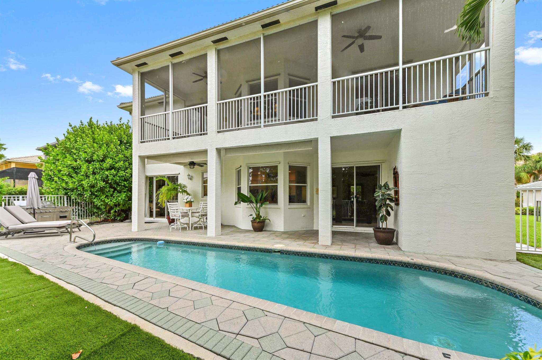 2256 Ridgewood Court