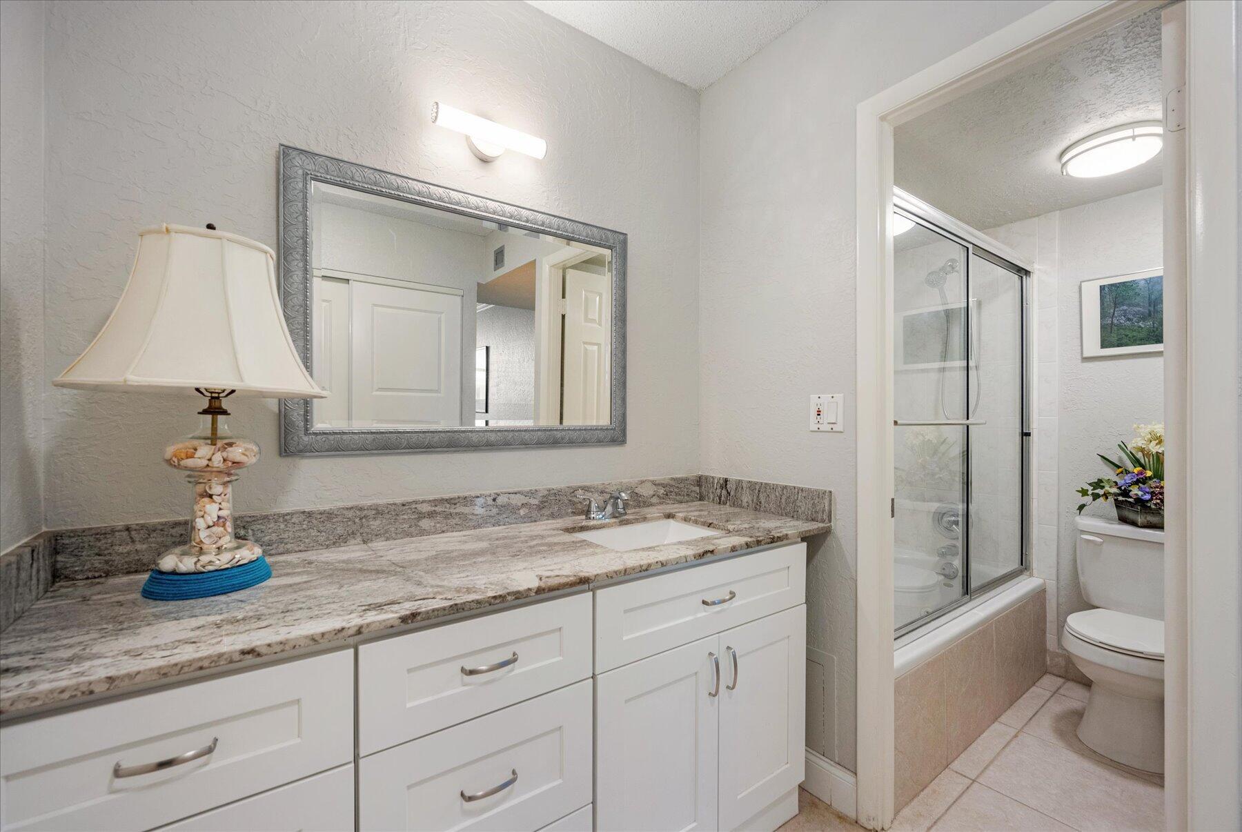 LE CHATEAU ROYAL CONDO - Residential