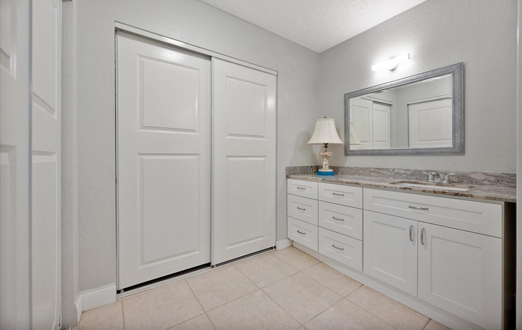 LE CHATEAU ROYAL CONDO - Residential
