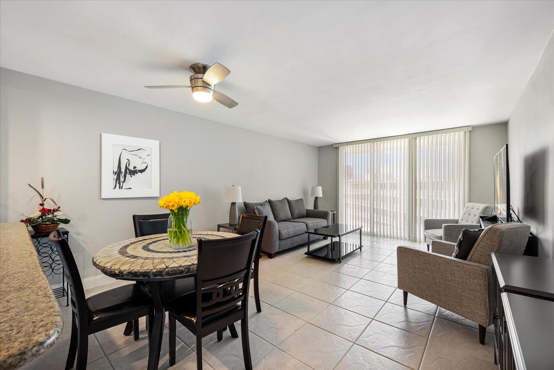 LE CHATEAU ROYAL CONDO - Residential
