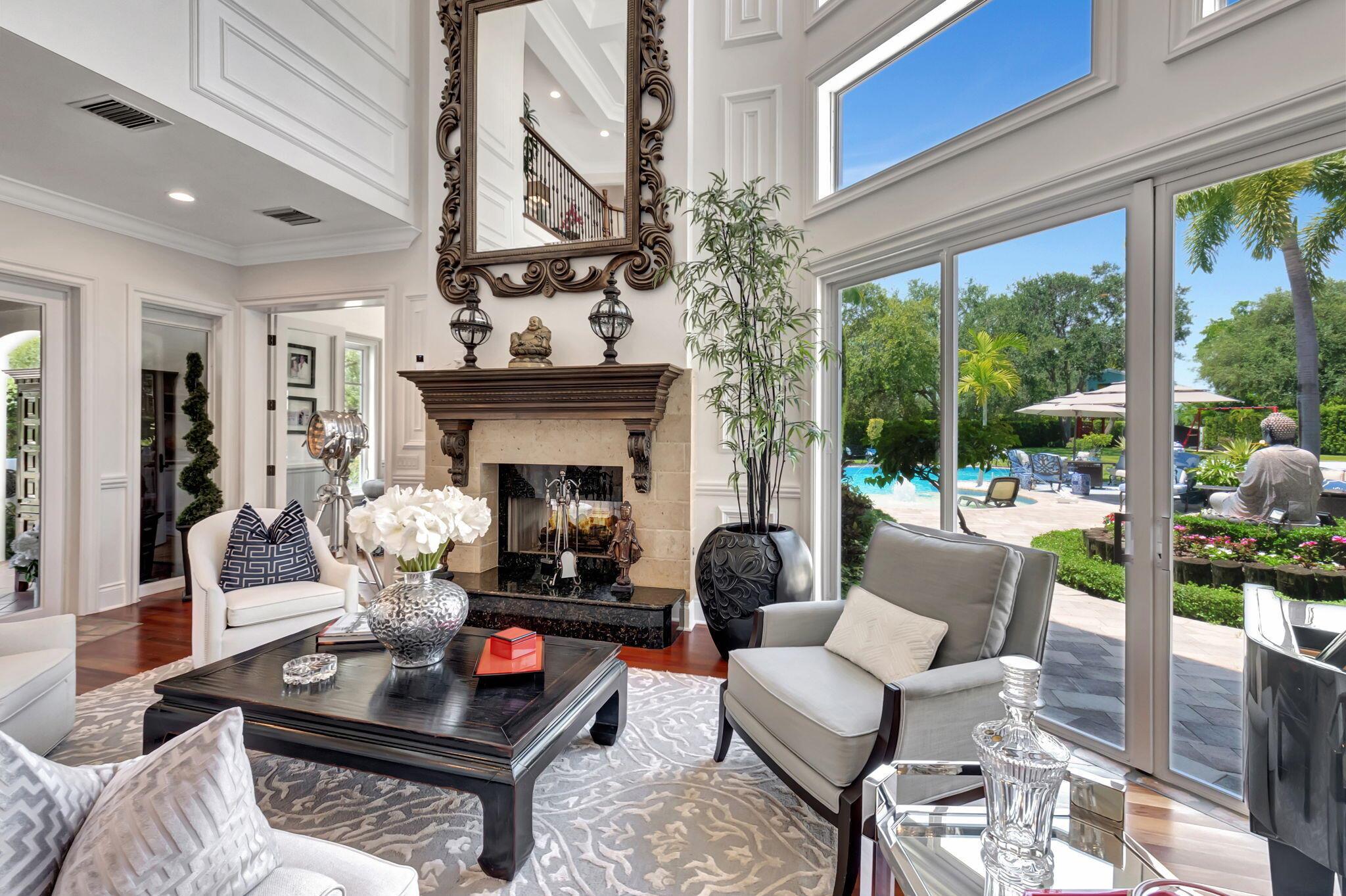285 NW 6th Street