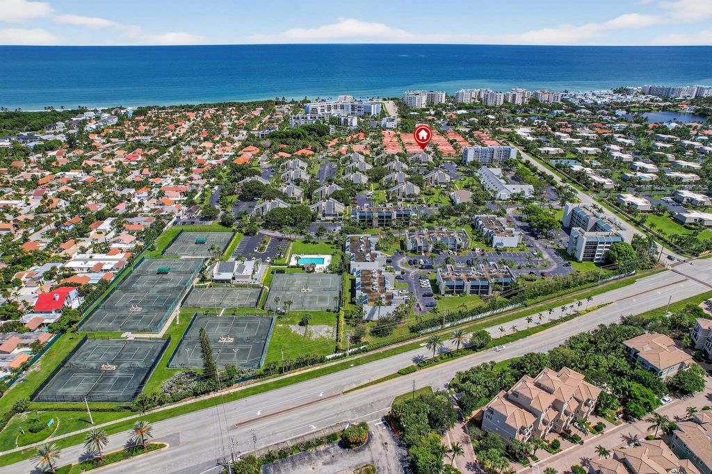 Photo of 1605 S Us Highway 1 #8e, Jupiter, FL 33477 (MLS # R11150312)