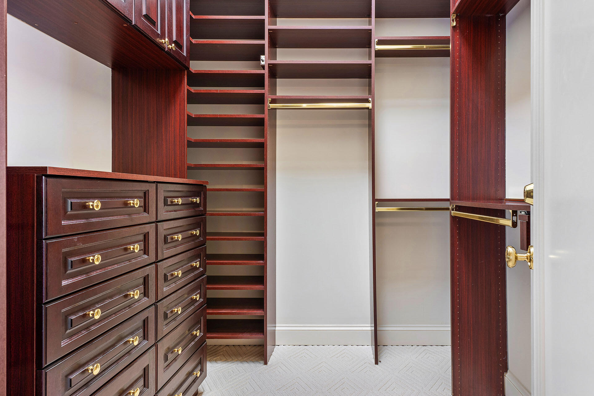 ROYAL PALM YACHT & COUNTR - Residential