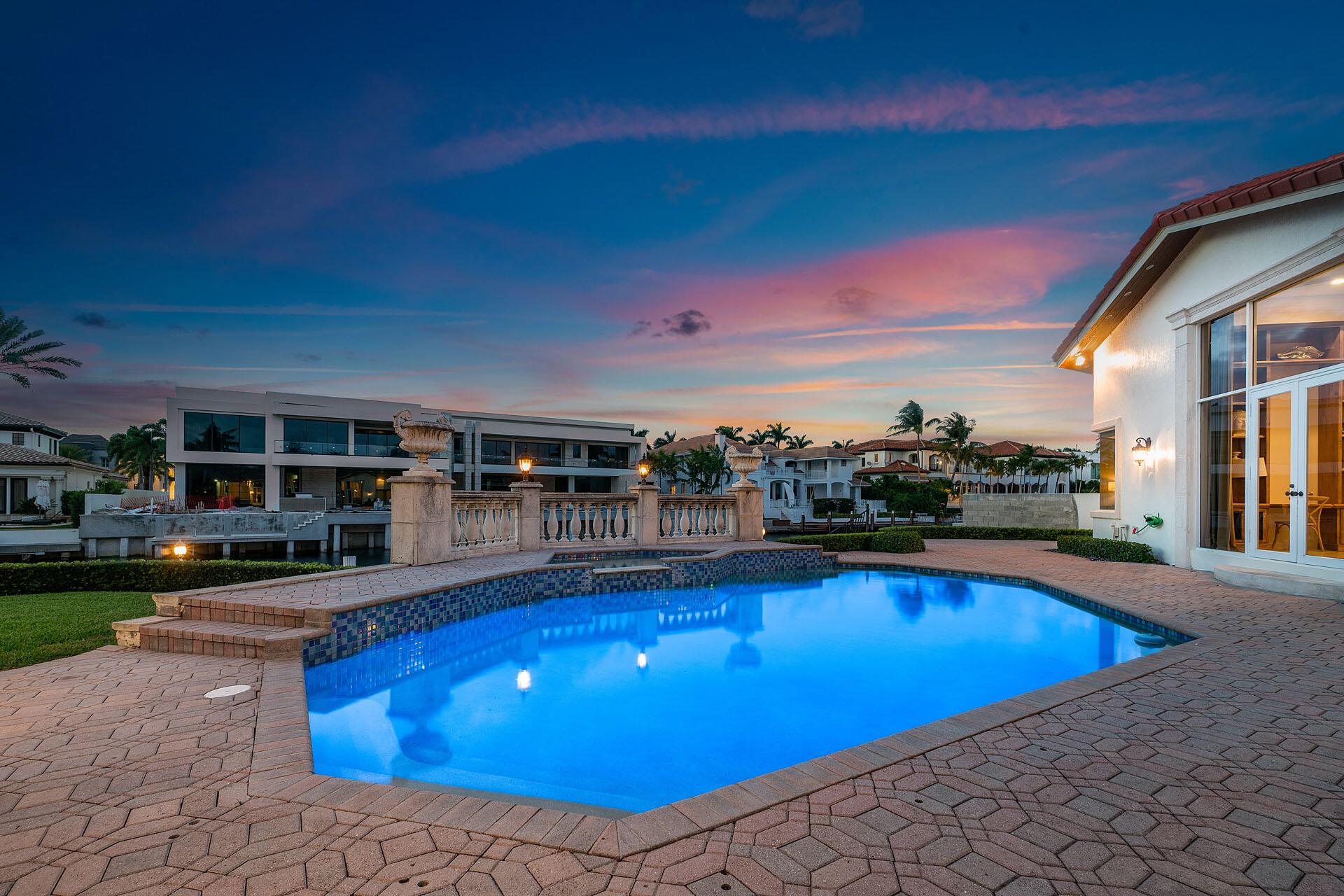 ROYAL PALM YACHT & COUNTR - Residential