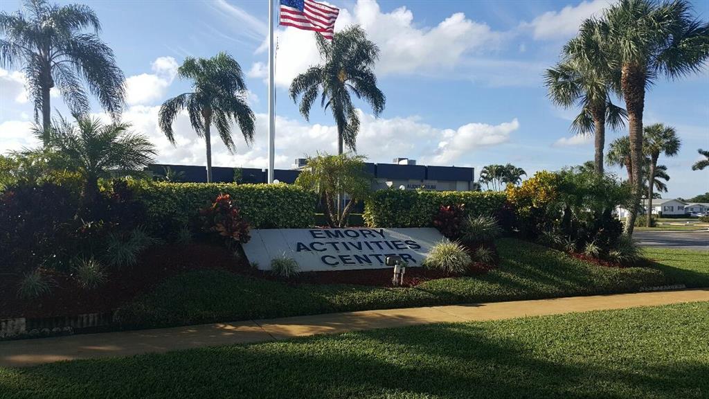 CRESTHAVEN VILLAS COND NO 31 - Residential