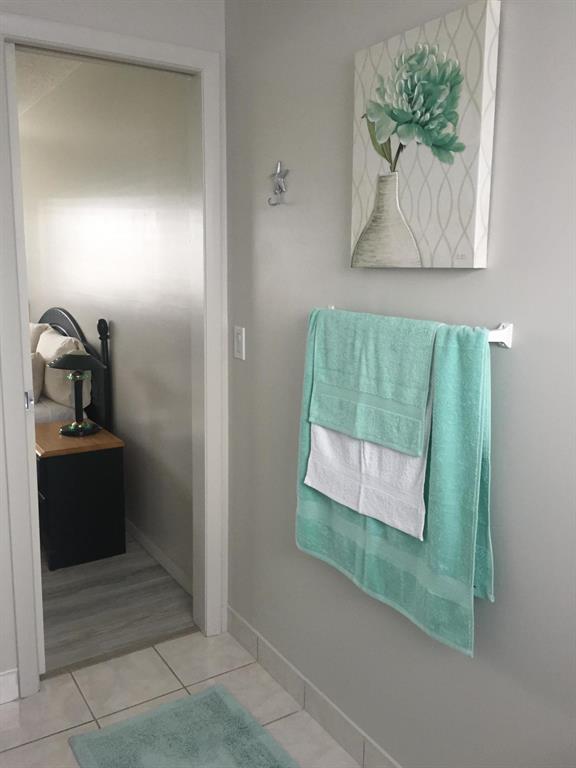 CRESTHAVEN VILLAS COND NO 31 - Residential