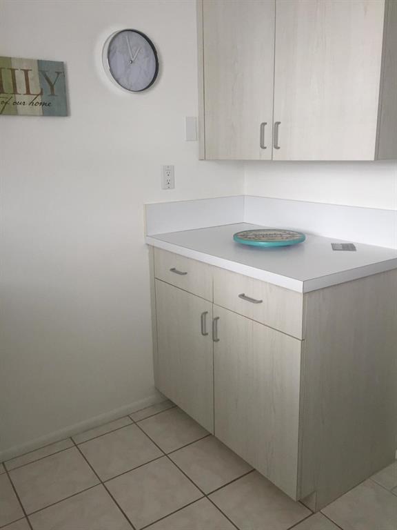 CRESTHAVEN VILLAS COND NO 31 - Residential