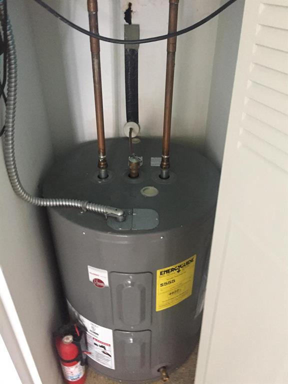 CRESTHAVEN VILLAS COND NO 31 - Residential