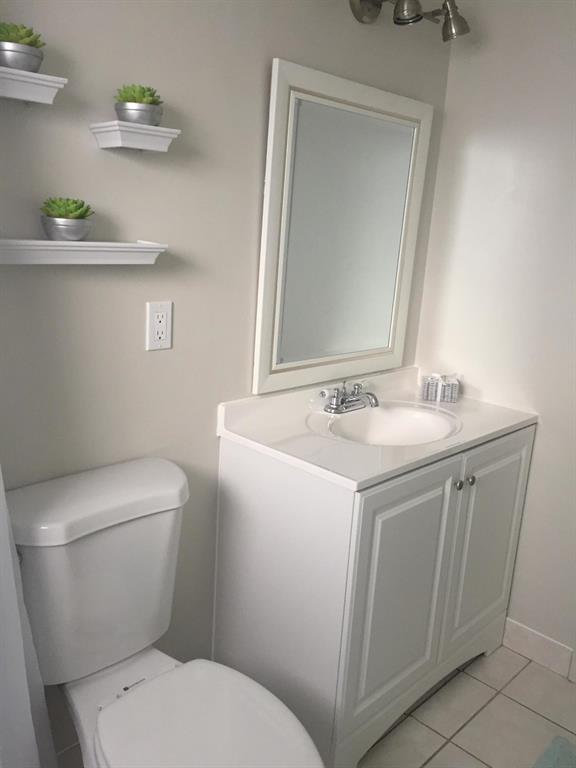 CRESTHAVEN VILLAS COND NO 31 - Residential