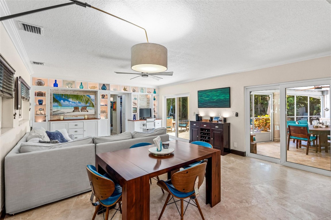 1530 Seabreeze Boulevard