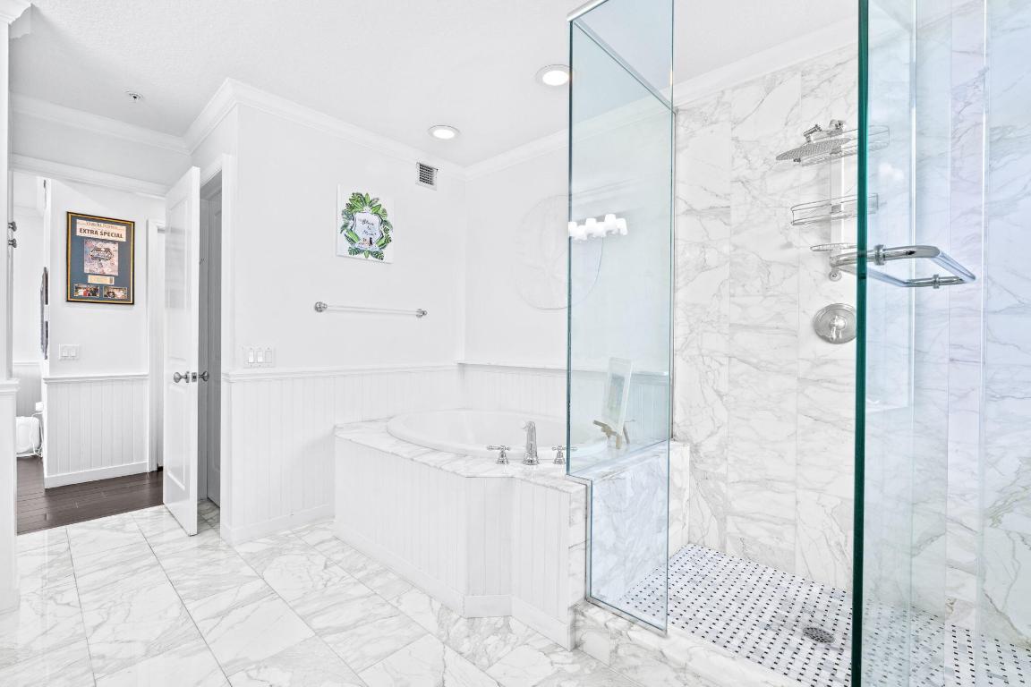 OLDE VILLAGE POINTE CONDO - Residential