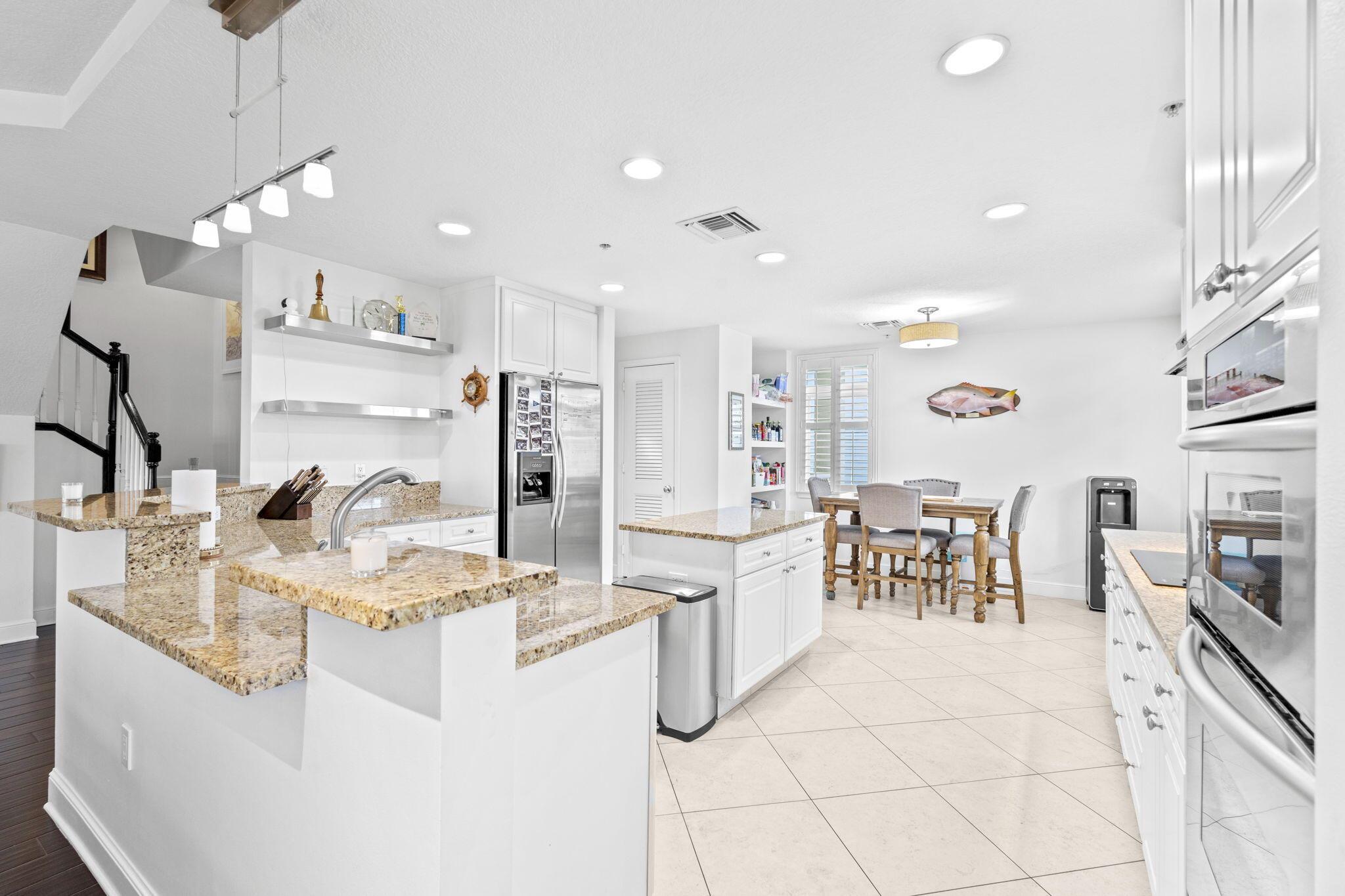 OLDE VILLAGE POINTE CONDO - Residential