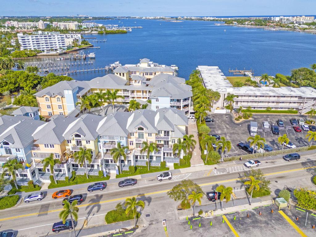 OLDE VILLAGE POINTE CONDO - Residential