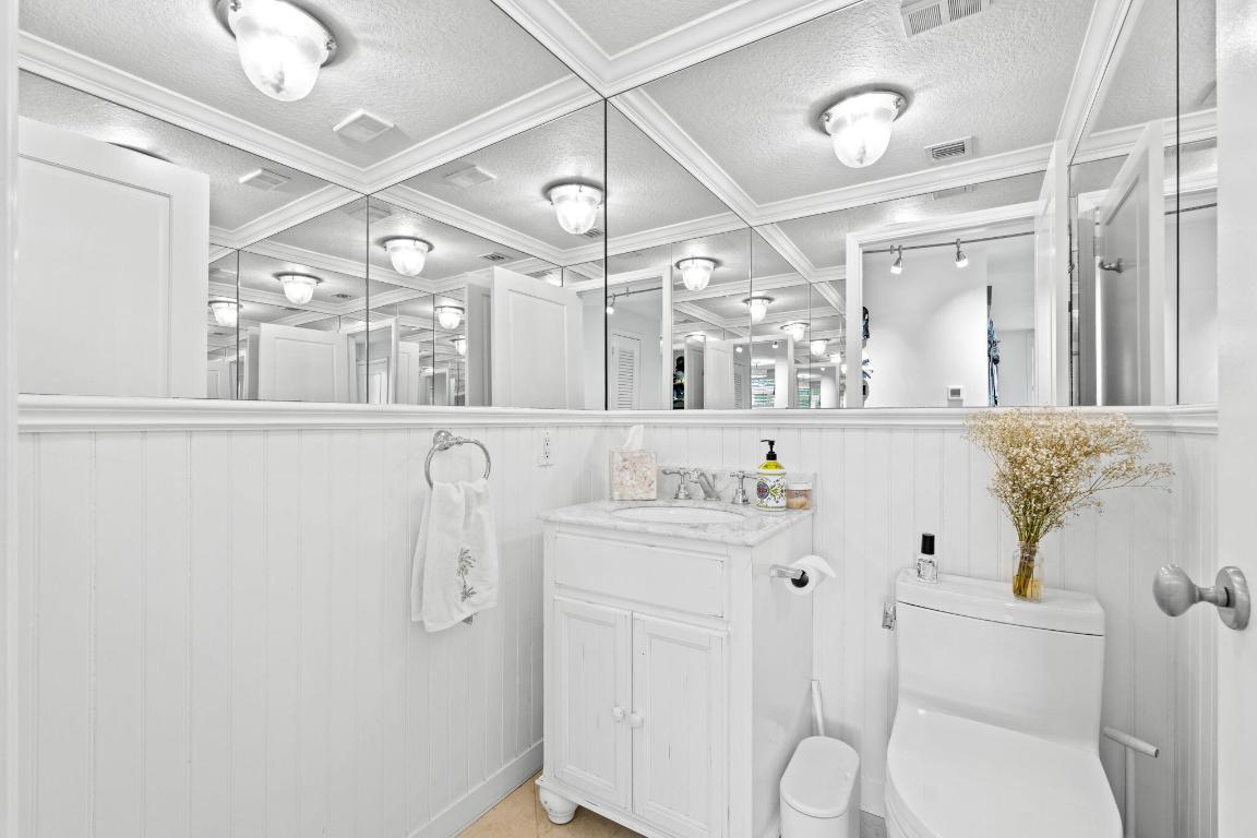 OLDE VILLAGE POINTE CONDO - Residential