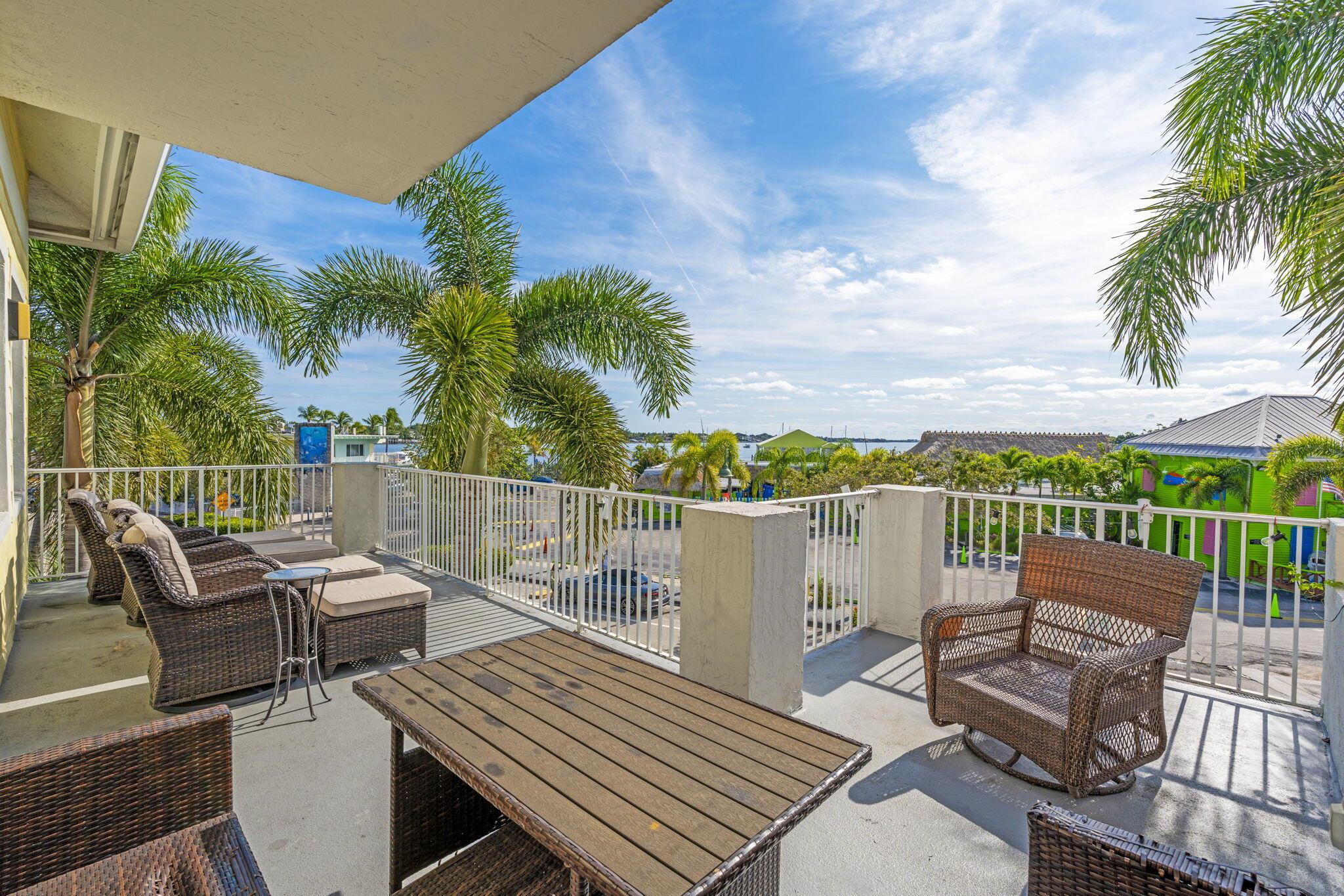 OLDE VILLAGE POINTE CONDO - Residential