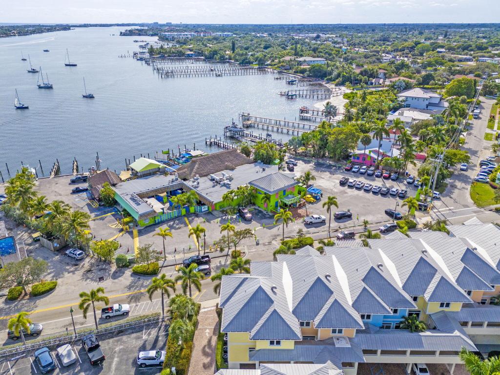 OLDE VILLAGE POINTE CONDO - Residential