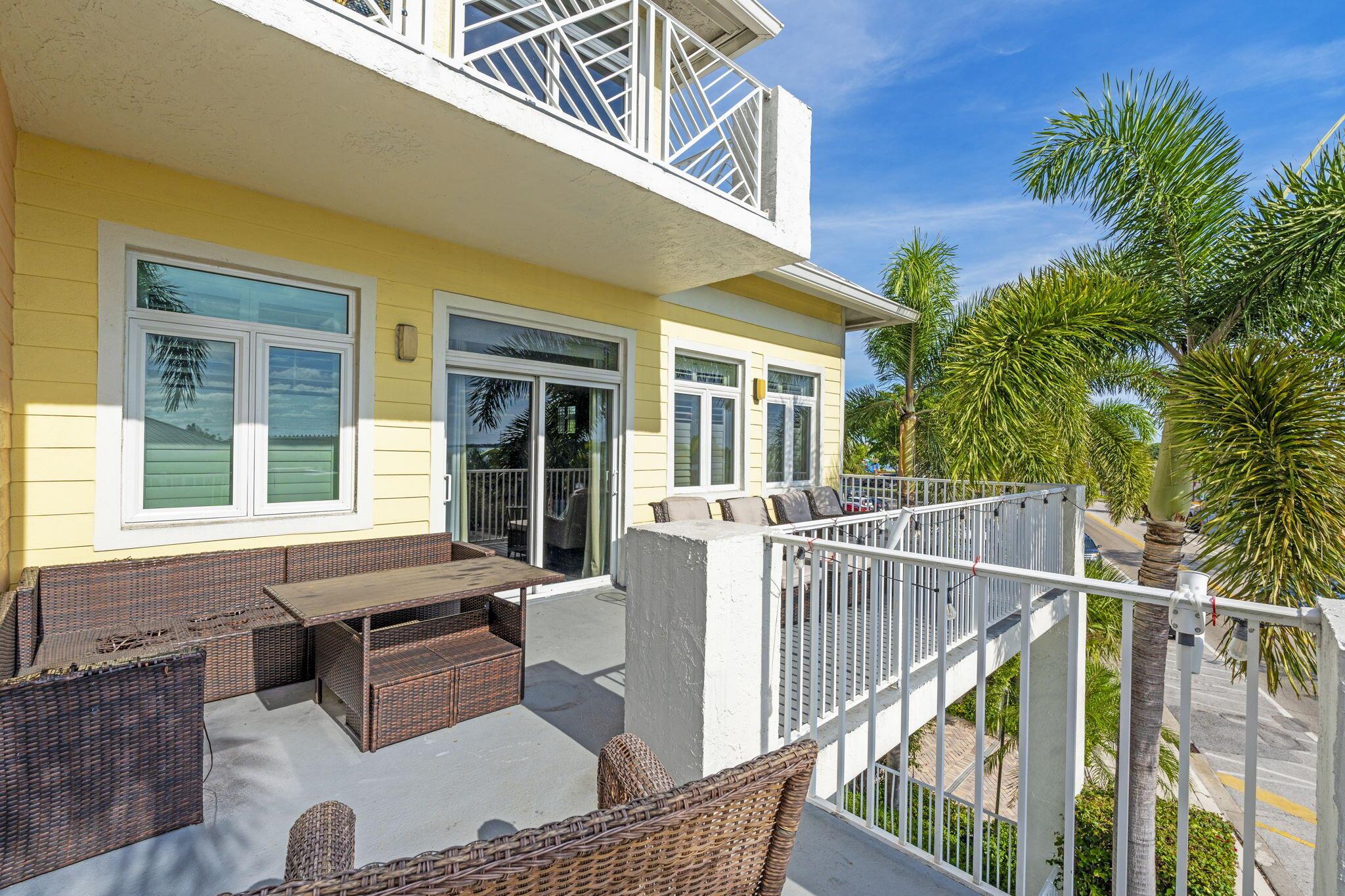 OLDE VILLAGE POINTE CONDO - Residential