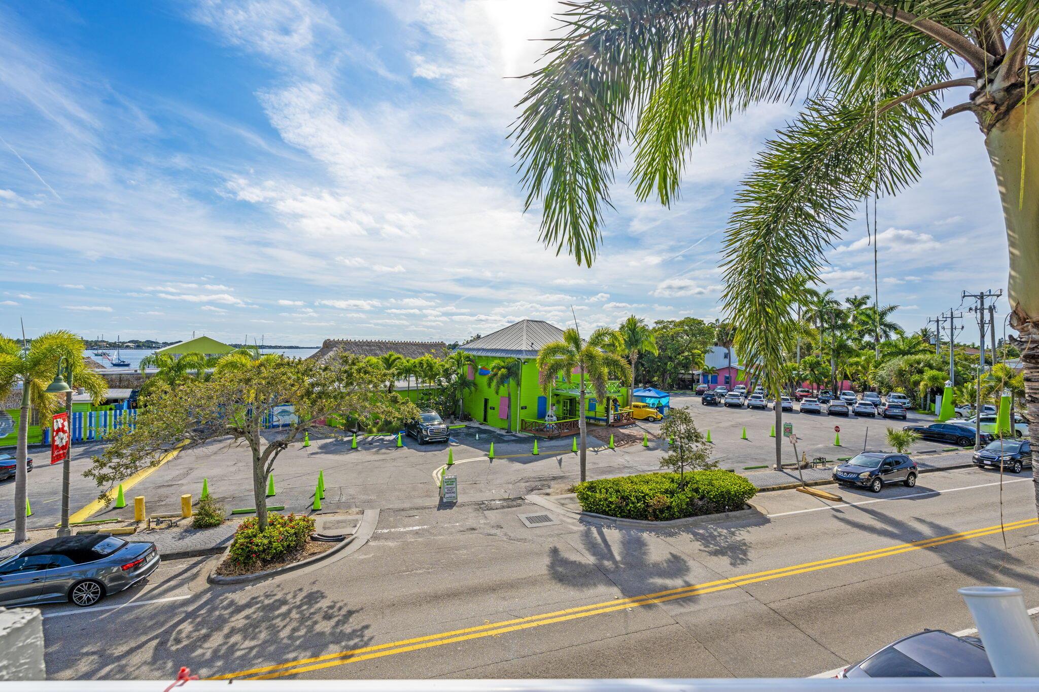 OLDE VILLAGE POINTE CONDO - Residential