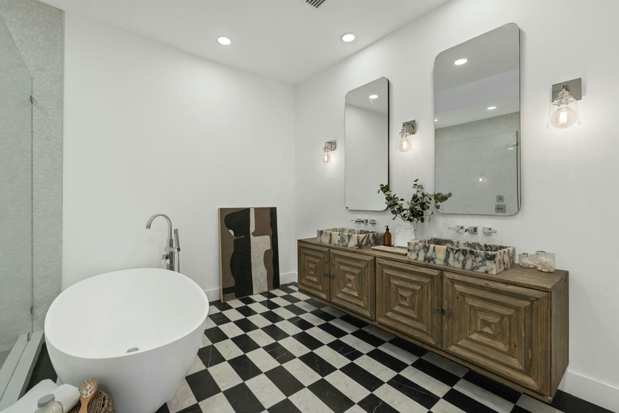 Shady Oaks - Residential