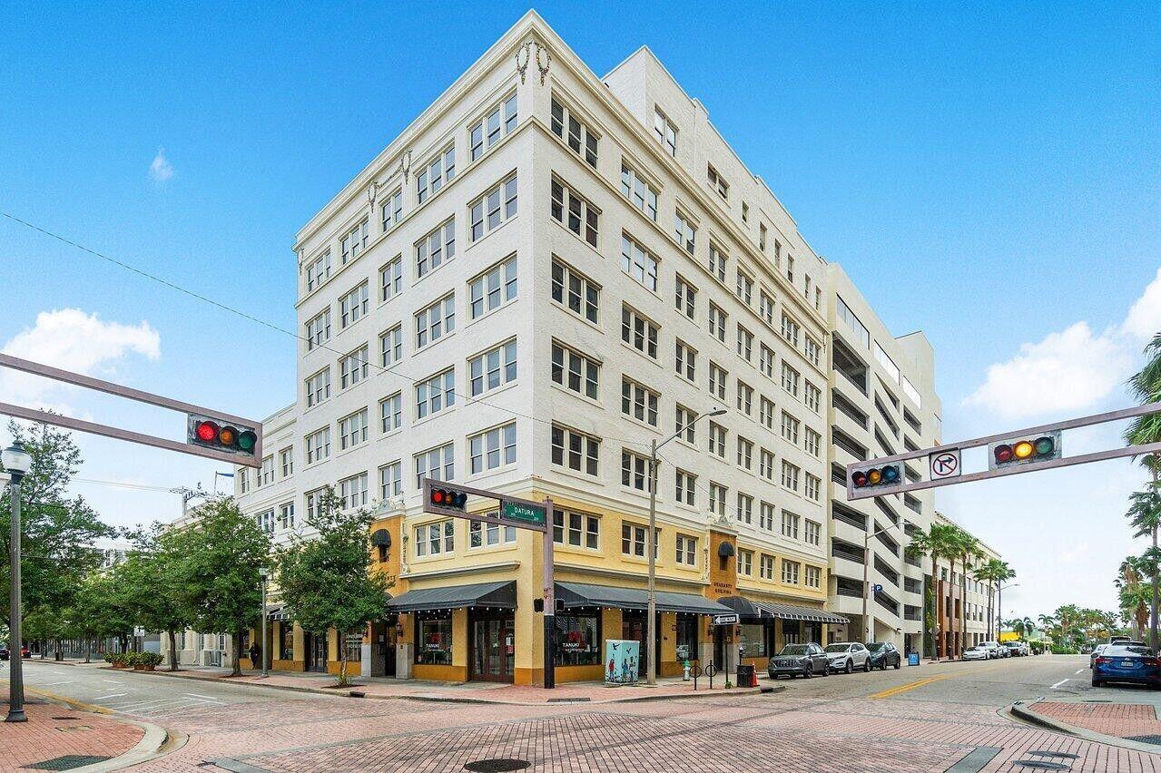 Spectacular corner office available in the Guaranty Building in downtown West Palm beach! This office is available with or without the current furniture. Current tenant in place, do not disturb. Don't miss the opportunity to be in one of the most iconic landmark buildings in downtown west palm!