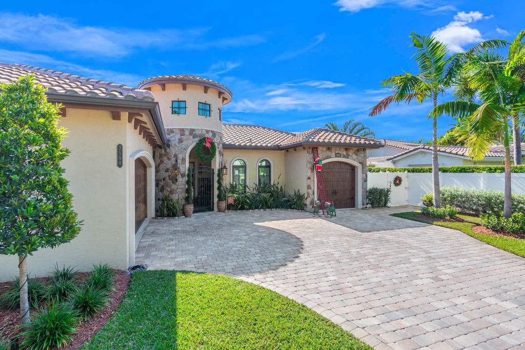 Photo of 2500 NE 14th St, Fort Lauderdale, FL 33304 (MLS # F10538430)