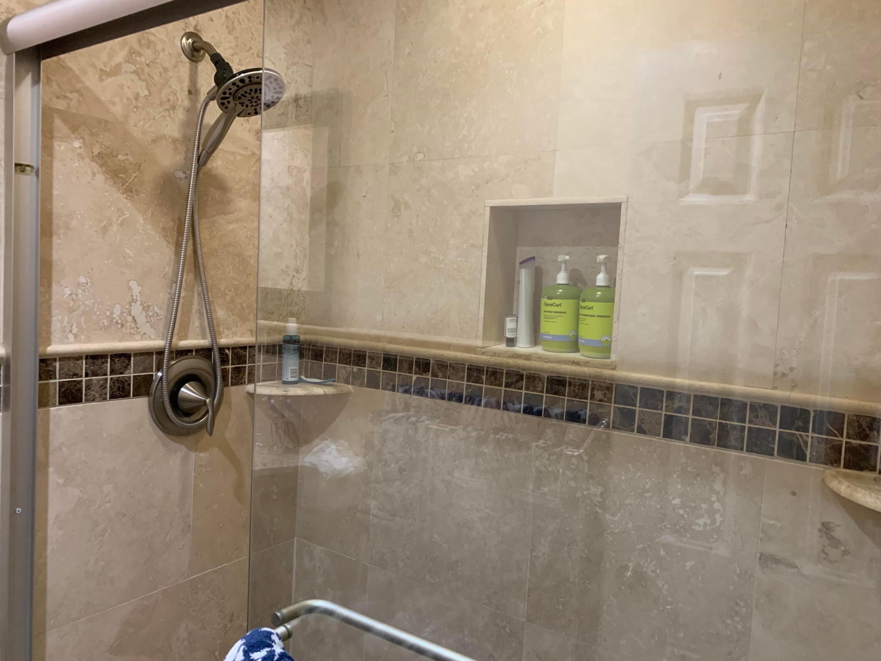 ST JAMES CONDO - Residential Lease