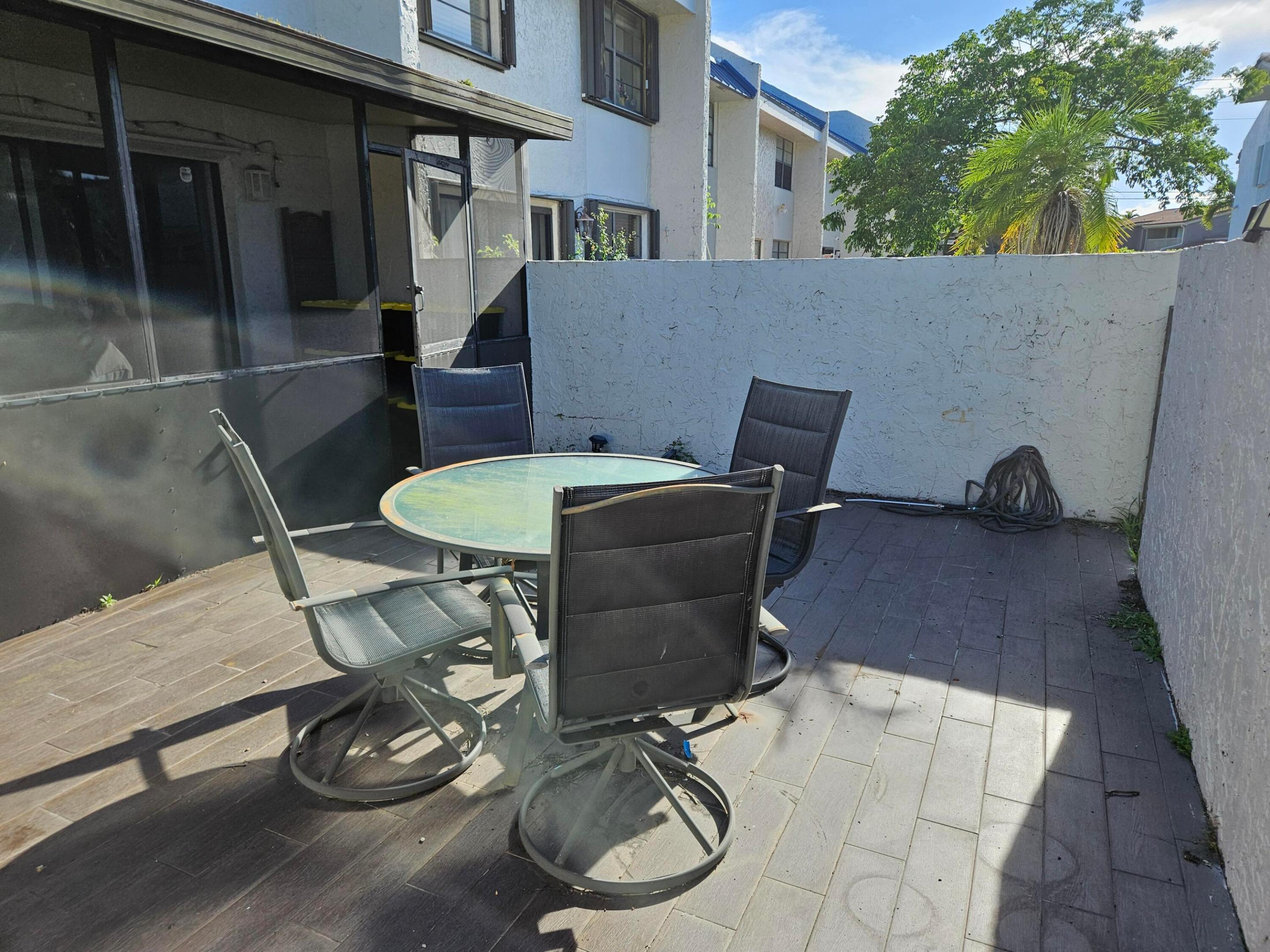 VILLAS OF SHERIDAN CONDO - Residential