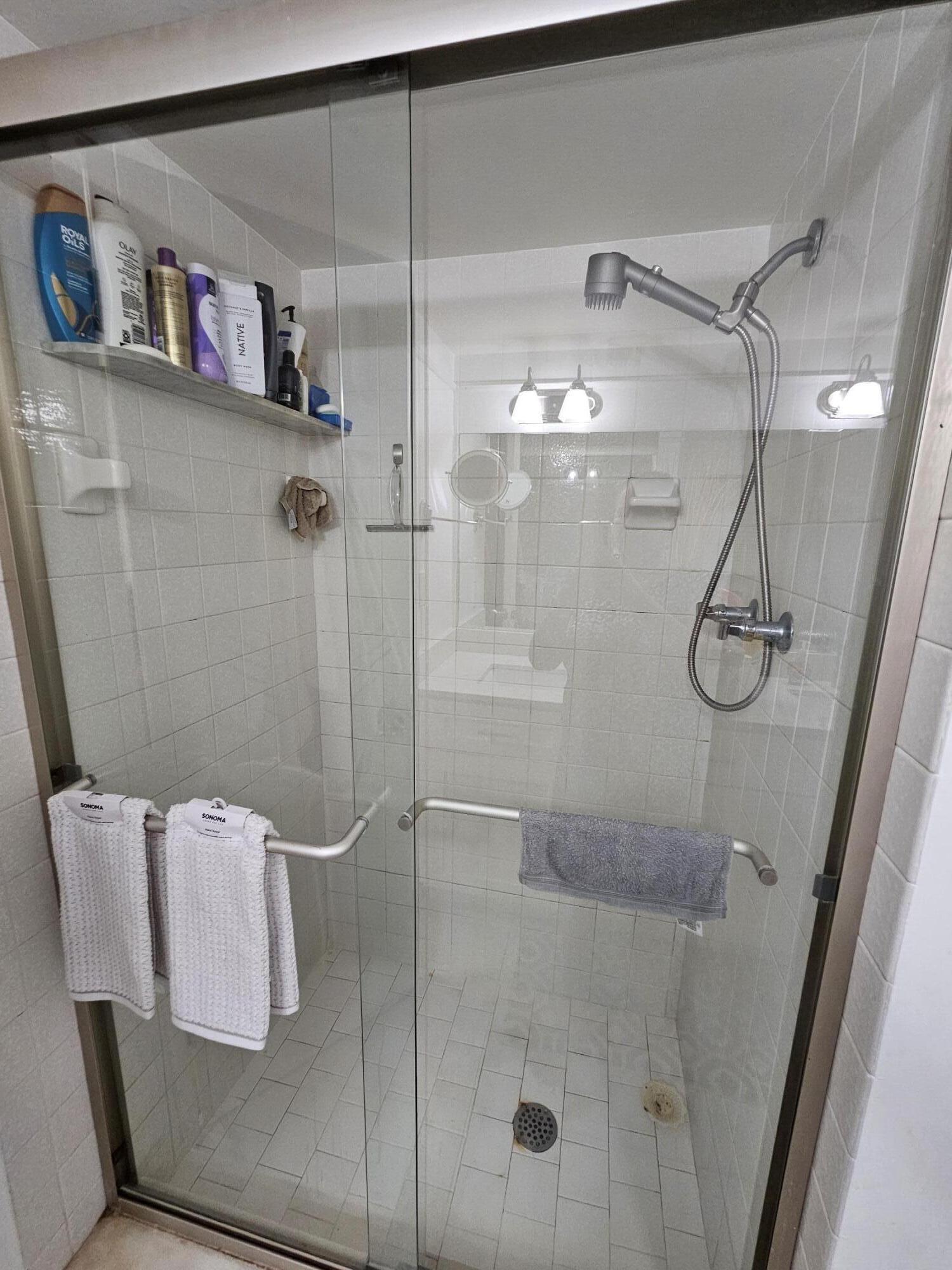 VILLAS OF SHERIDAN CONDO - Residential