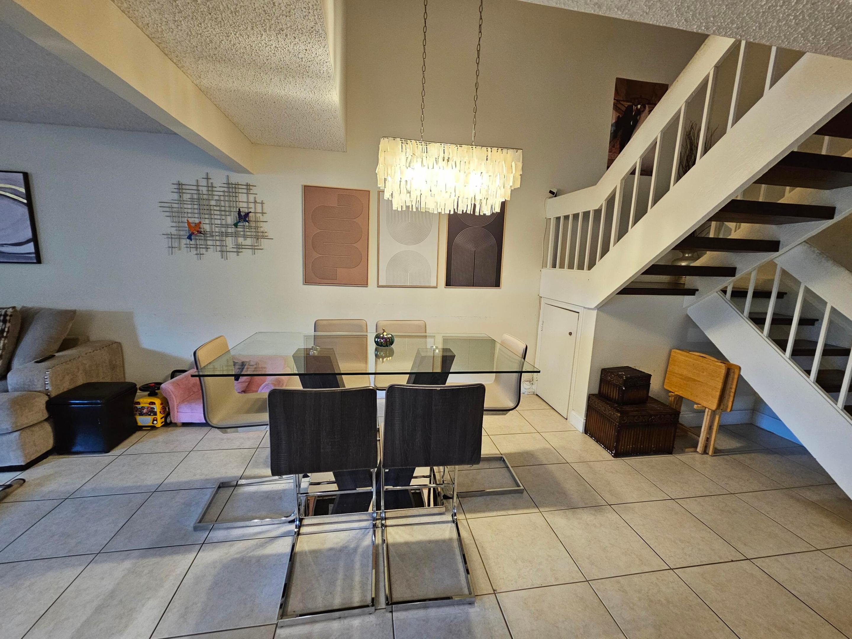 VILLAS OF SHERIDAN CONDO - Residential
