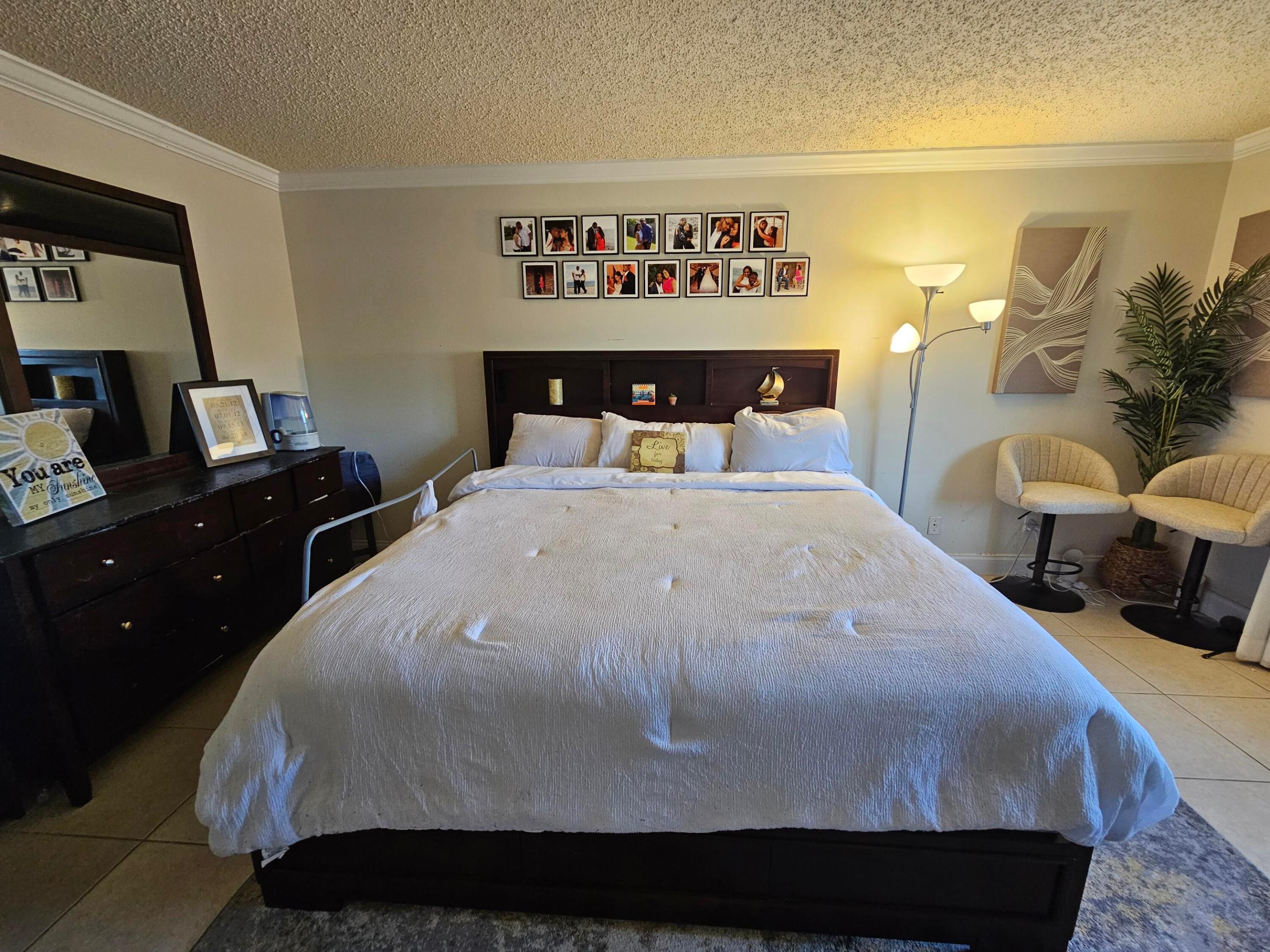 VILLAS OF SHERIDAN CONDO - Residential