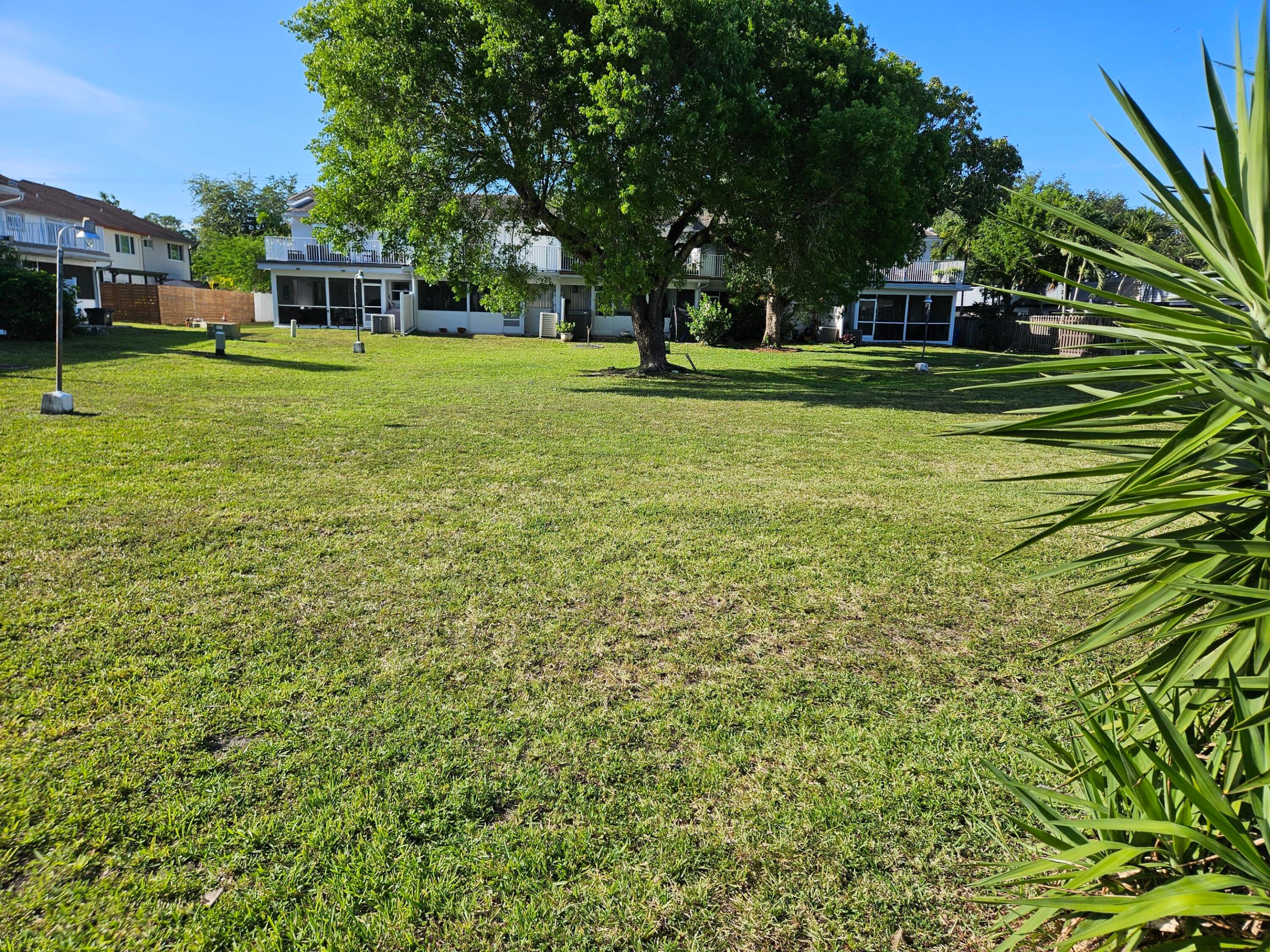 VILLAS OF SHERIDAN CONDO - Residential