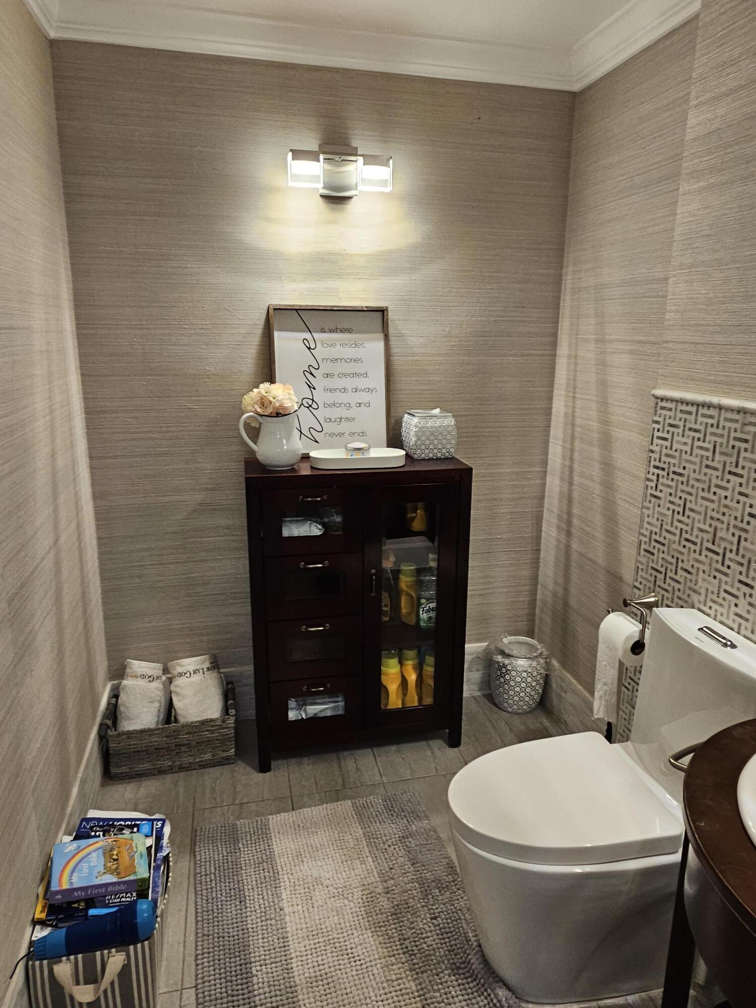VILLAS OF SHERIDAN CONDO - Residential