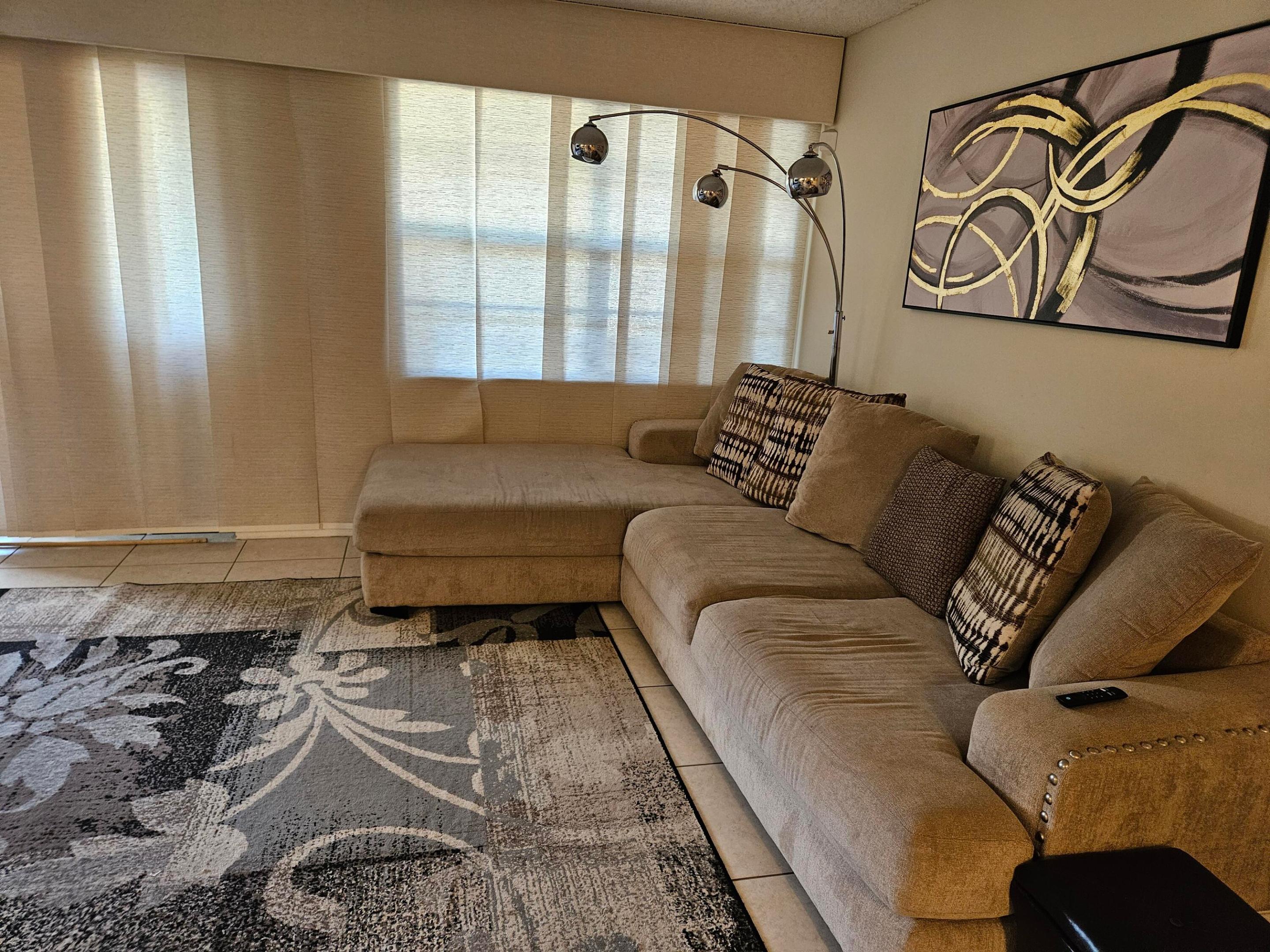 VILLAS OF SHERIDAN CONDO - Residential