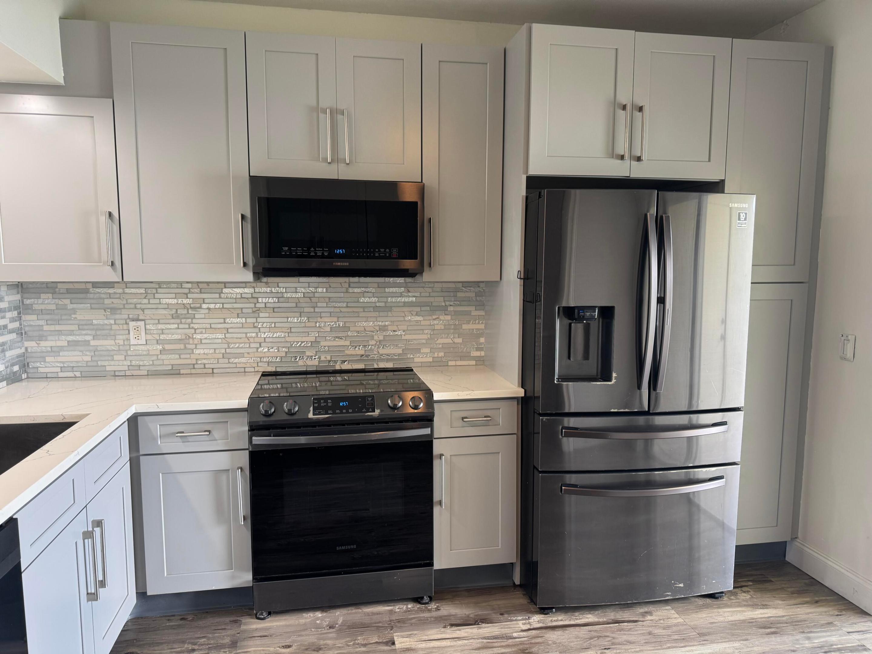 BANYAN OAKRIDGE COMMERCIAL PLAT - Residential