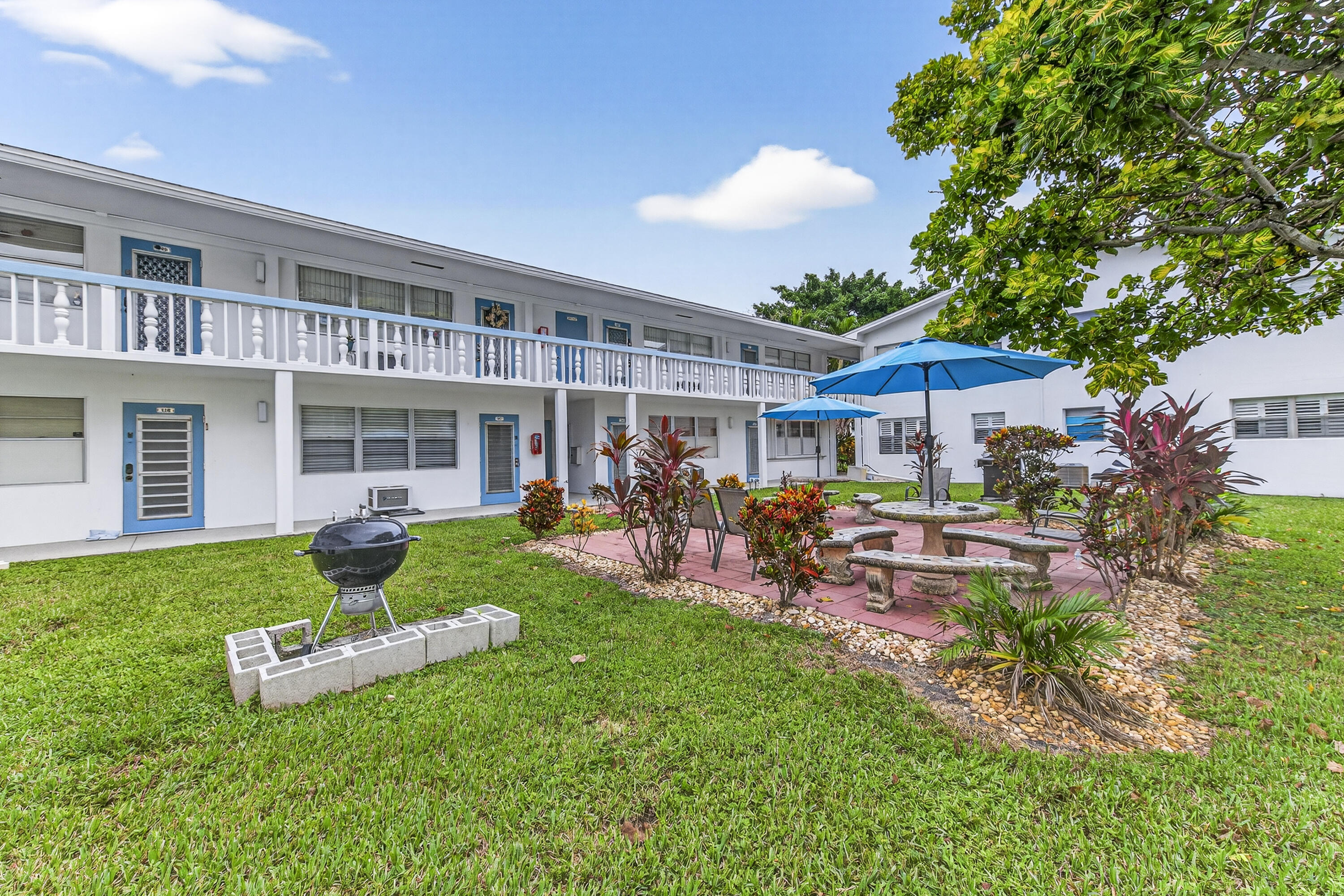 NEWPORT I CONDO - Residential