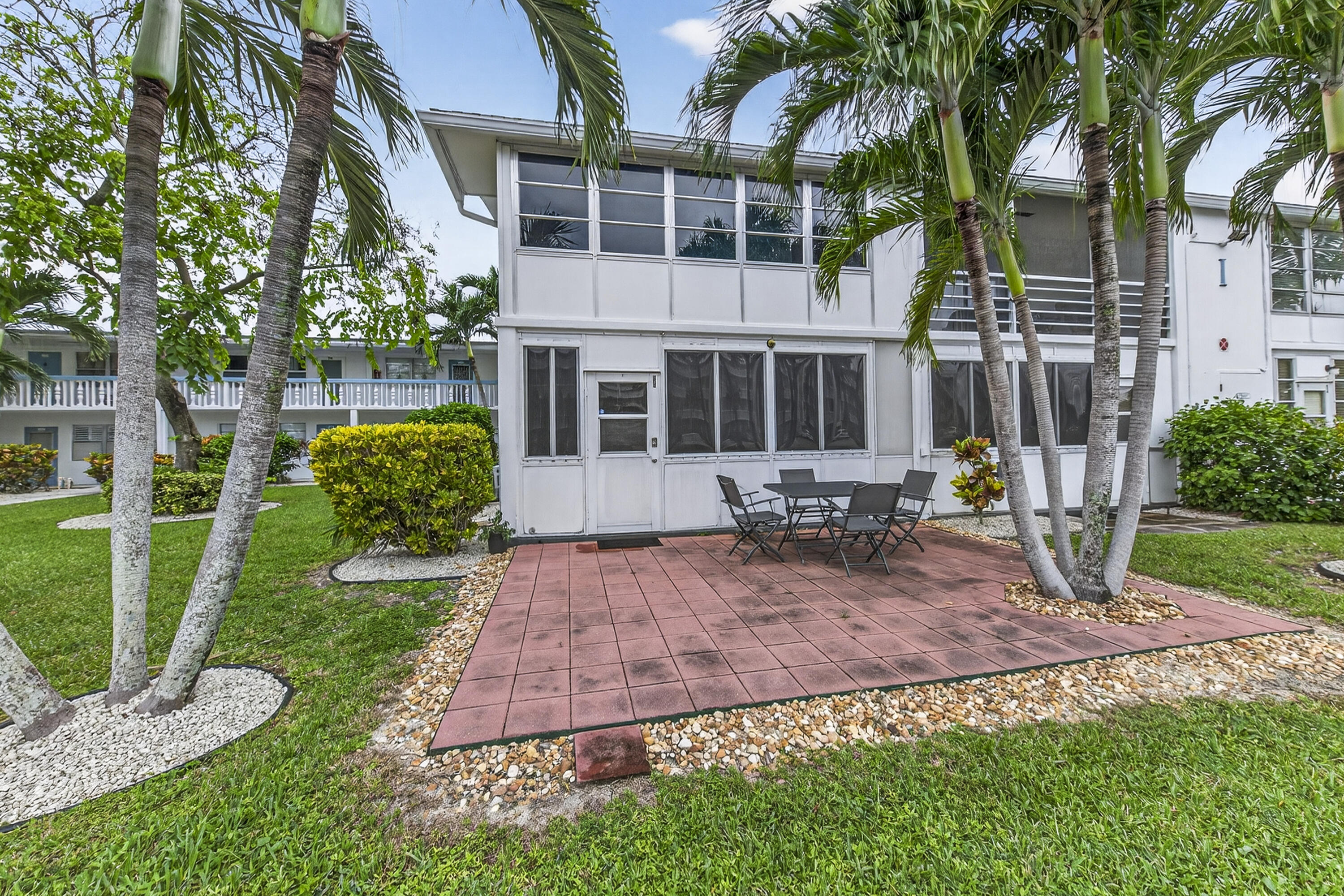 NEWPORT I CONDO - Residential